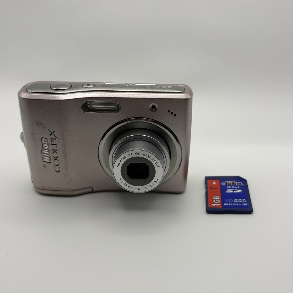 Nikon Coolpix L14 7.1 Megapixel Digital Camera Silver W/ 1gb Mem Card - Tested